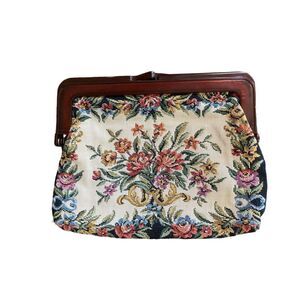𝅺VINTAGE Interpur Hong Kong floral tapestry clutch with matching coin purse